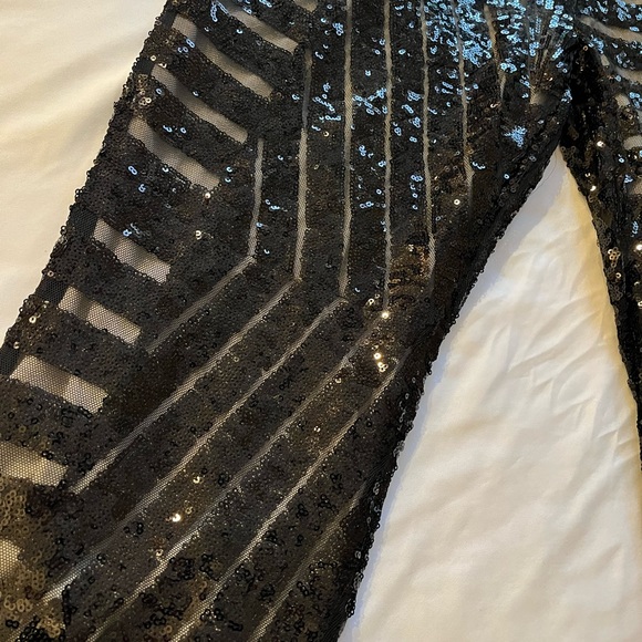 Black sequin flare leg pants sz medium - Picture 5 of 6